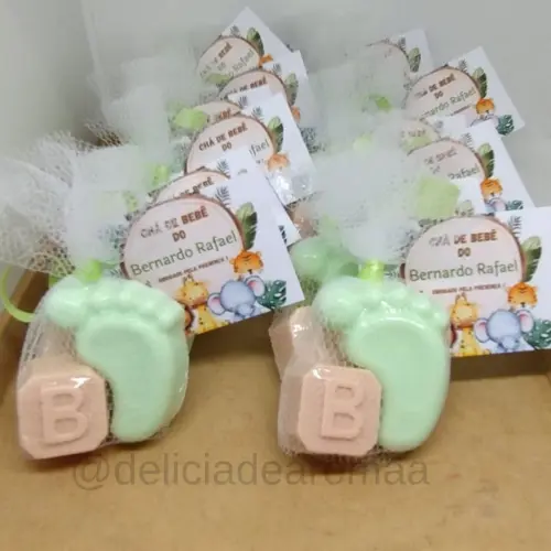 Lembrancinha Sabonete Artesanal Pezinho com 1 letra