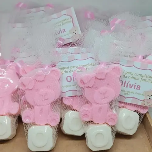 Lembrancinha Sabonete Artesanal Ursinho (a) com 1 letra