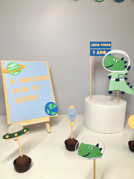 Kit Dinossauro Astronauta - Papelaria para Festa