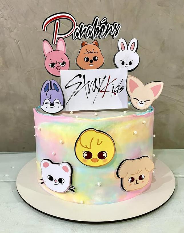 Topo de Bolo Stray Kids Zoo 01 Studio/PDF/PNG