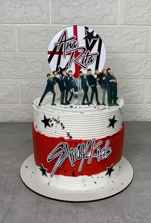 Topo de Bolo Stray Kids 01 Studio/PDF/PNG