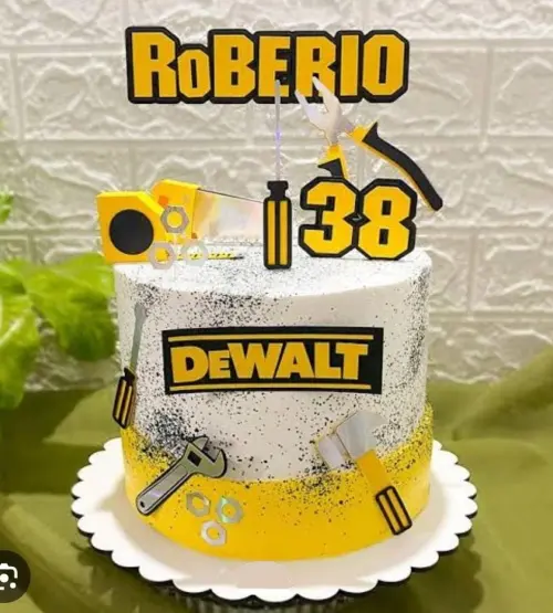 Topo de Bolo DeWalt Studio/PDF/PNG