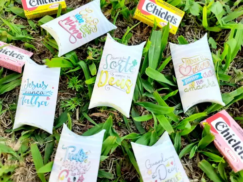 Arquivo Caixa Almofada Chicletes 02 STUDIO/PDF