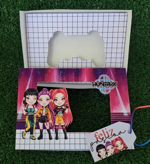 Arquivo de Corte Caixa Mini Confeiteiro Guerreiras do K-Pop 01 -