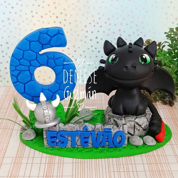 Topo de Bolo Banguela (como Treinar o Seu Dragão)