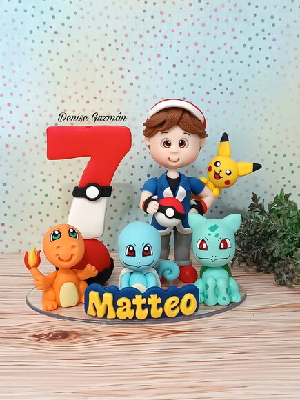 Topo de Bolo Pokémon em Biscuit