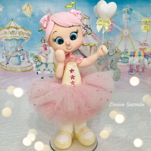 Personagem do Circo Rosa em Biscuit