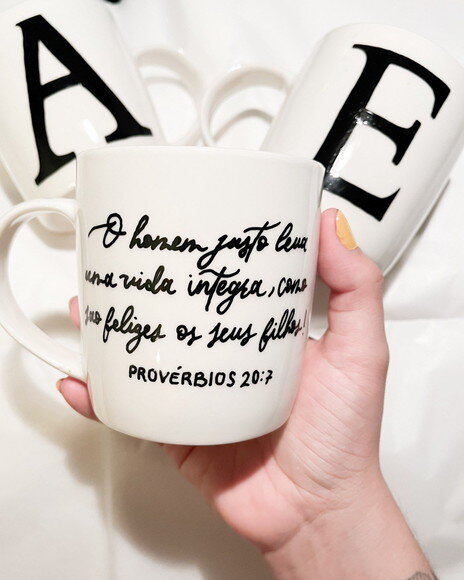 Caneca Porcelana Personalizada 300ml