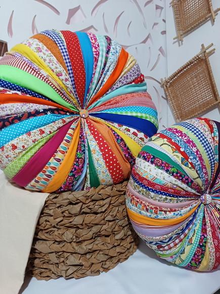 Almofada Redonda em Patchwork 2 Unidades