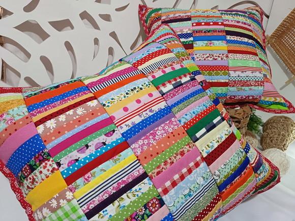 Capa para Almofada em Patchwork
