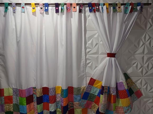 Cortina com Barrado em Patchwork