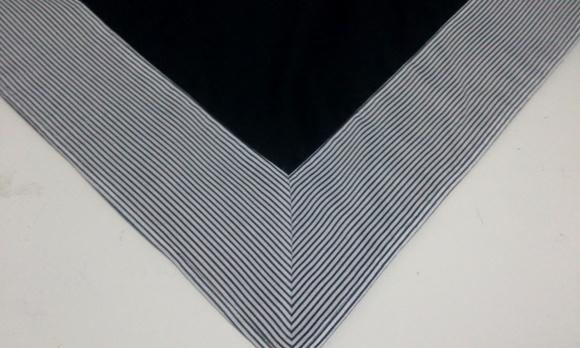 Toalha de Mesa com Barrado