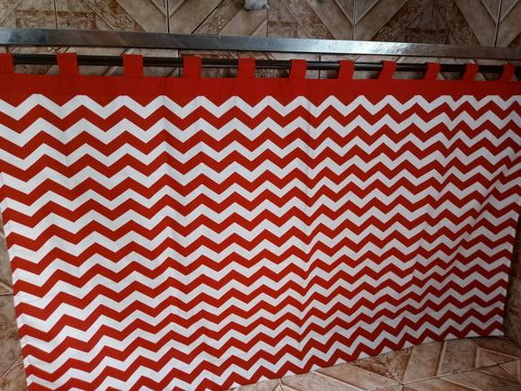 Cortina Chevron Vermelha