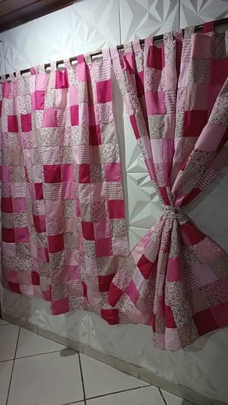 Cortina em Patchwork Rosa