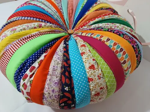 Almofada Redonda em Patchwork