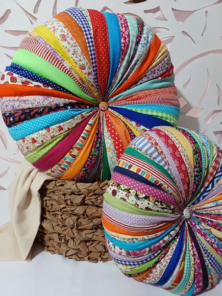 Almofada Redonda em Patchwork 2 Unidades