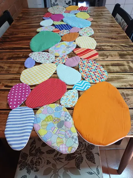 Caminho de Mesa Ovos de Páscoa