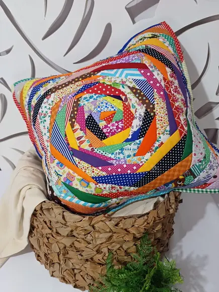 Capa para Almofada em Patchwork