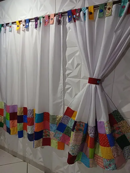 Cortina com Barrado em Patchwork