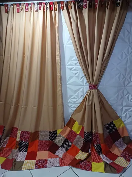 Cortina com Barrado em Patchwork