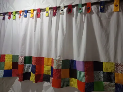 Cortina com Barrado em Patchwork