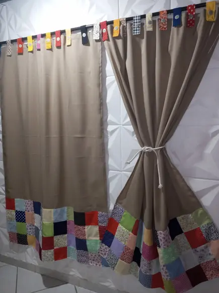 Cortina com Barrado em Patchwork