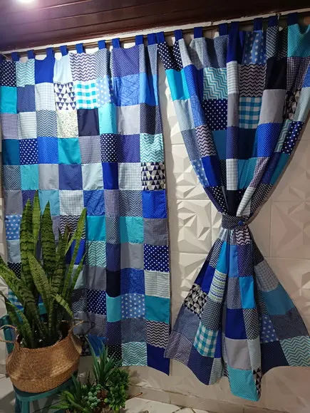 Cortina em Patchwork Azul