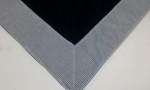 Toalha de Mesa com Barrado
