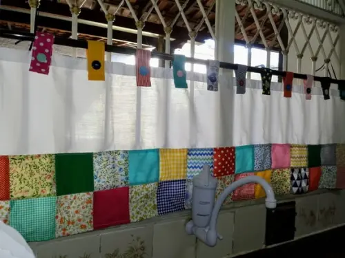 Cortina com Barrado em Patchwork