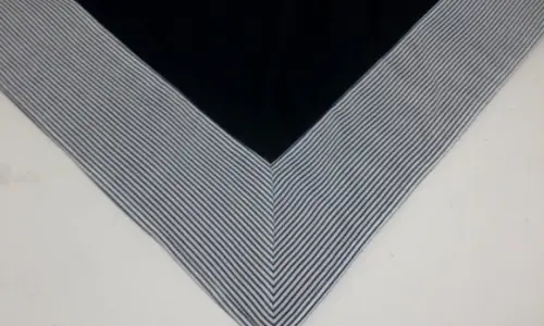 Toalha de Mesa com Barrado