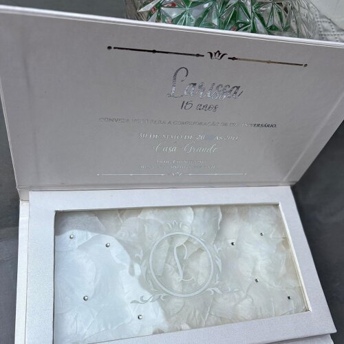 Convite de 15 Anos Off White com Prata