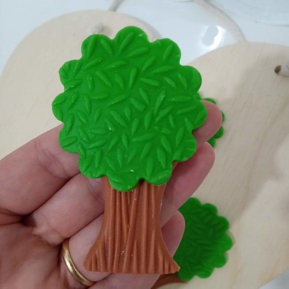 Aplique Árvore de Biscuit para Lembrancinhas Dez Peças