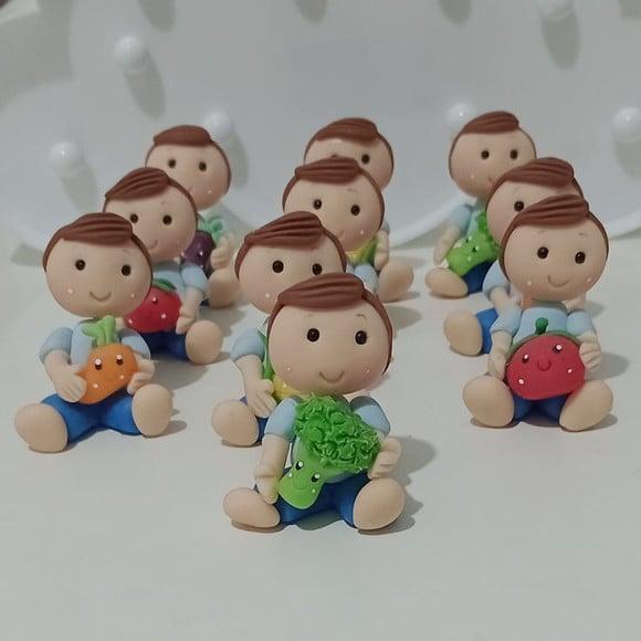 Aplique Menino com Legumes e Verduras para Lembrancinhas