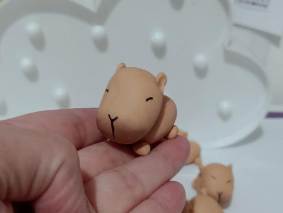 Aplique Mini Capivara de Biscuit