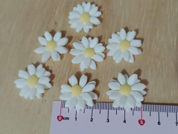 Aplique Mini Margarida de Biscuit Quinze Peças