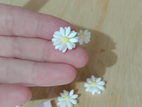 Aplique Mini Margarida de Biscuit com Vinte Peças