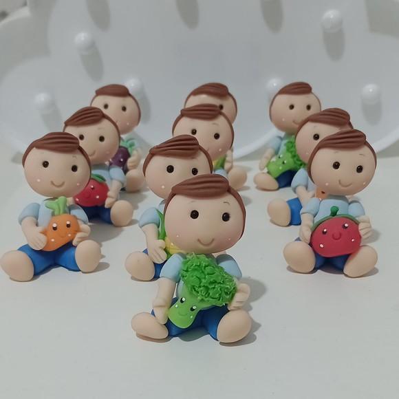 Aplique Menino com Legumes e Verduras para Lembrancinhas