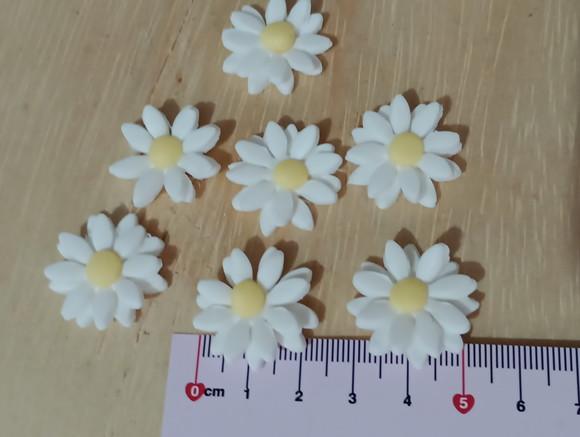 Aplique Mini Margarida de Biscuit Quinze Peças