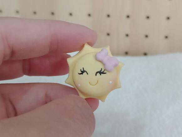 Aplique Solzinho de Biscuit para Lembrancinhas com Dez