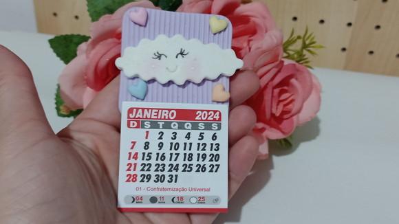 Calendário 2026 de Biscuit Nuvem com Coração