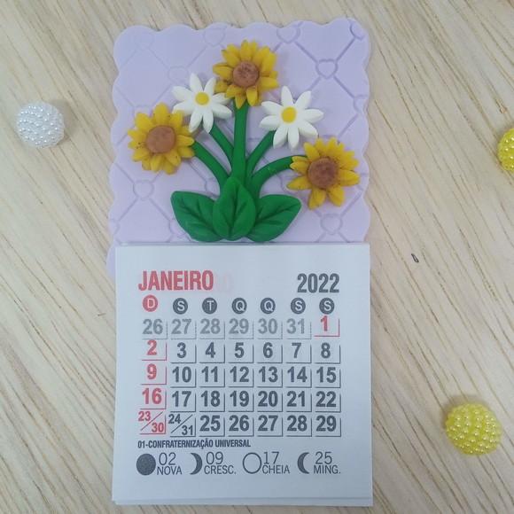 Calendário 2026 Margaridas e Girassóis de Biscuit