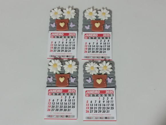 Calendário 2026 Margaridas no Vaso de Biscuit
