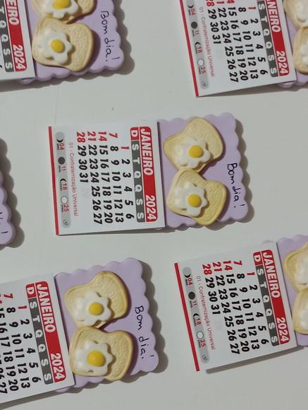 Calendário 2026 Torrada com Ovo Frito de Biscuit