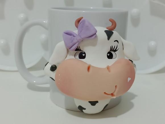 Caneca Decorada Vaquinha de Biscuit