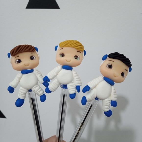 Caneta com Ponteira de Biscuit Tema Astronauta