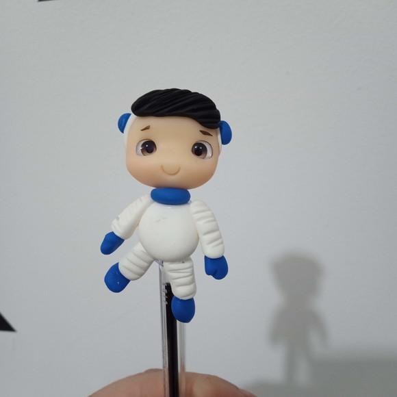 Caneta com Ponteira de Biscuit Tema Astronauta