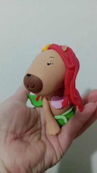 Capivara Sereia de Biscuit para Decoração de Bolo Três Peças