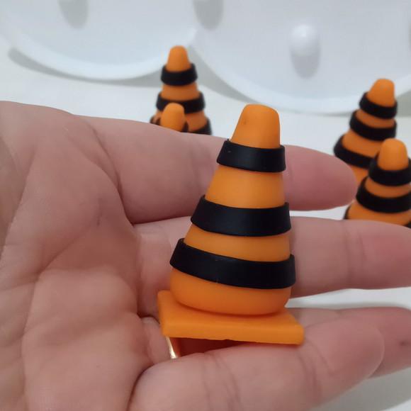 Cone de Biscuit para Lembrancinhas Tema Obra ou Construção