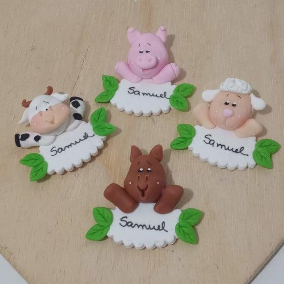 Fazendinha com Nome de Biscuit com Ímã