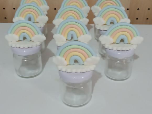 Lembrancinha Arco-íris de Biscuit no Mini Potinho 40 ml